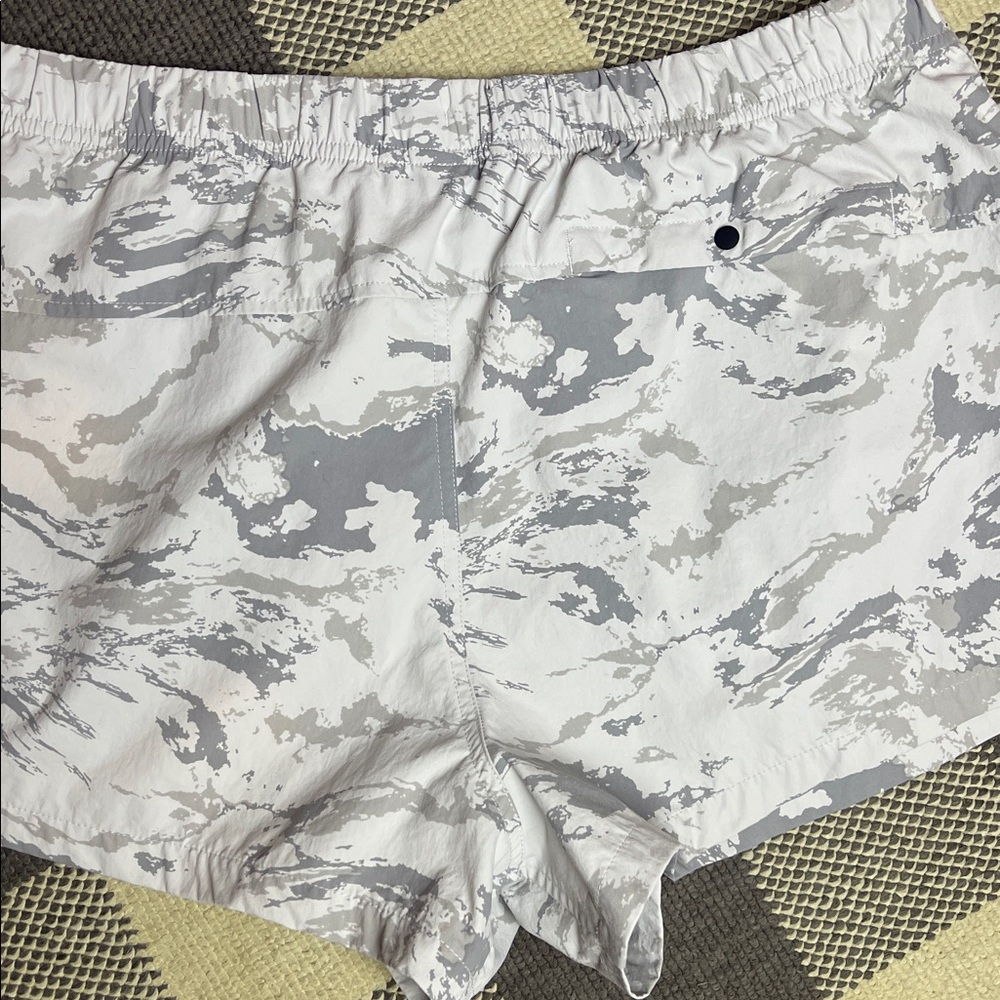 Mountain Hardwear Standard Stryder Swim, hiking shorts XL - Picture 7 of 8
